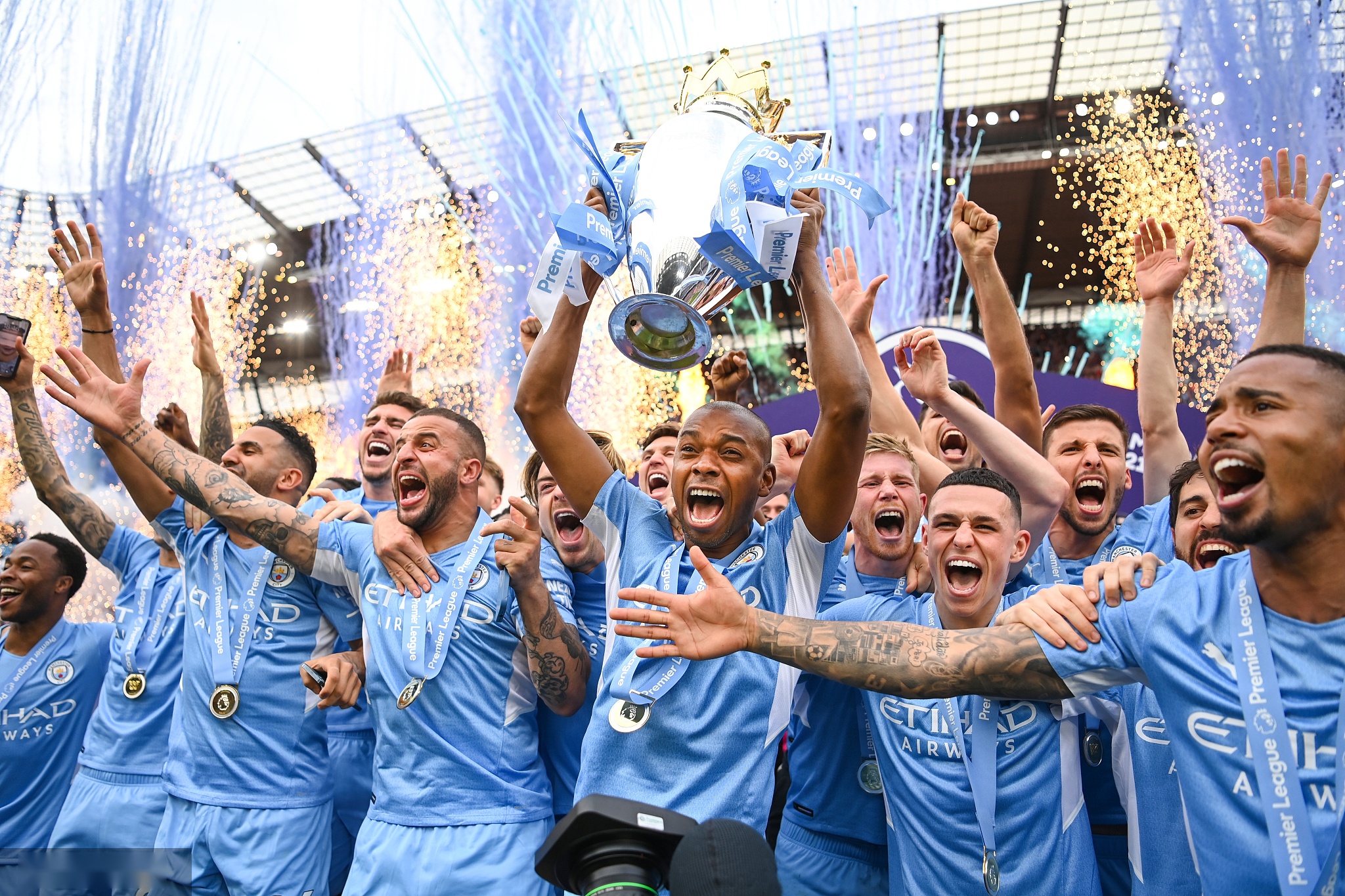 很多人的意 很多人的意